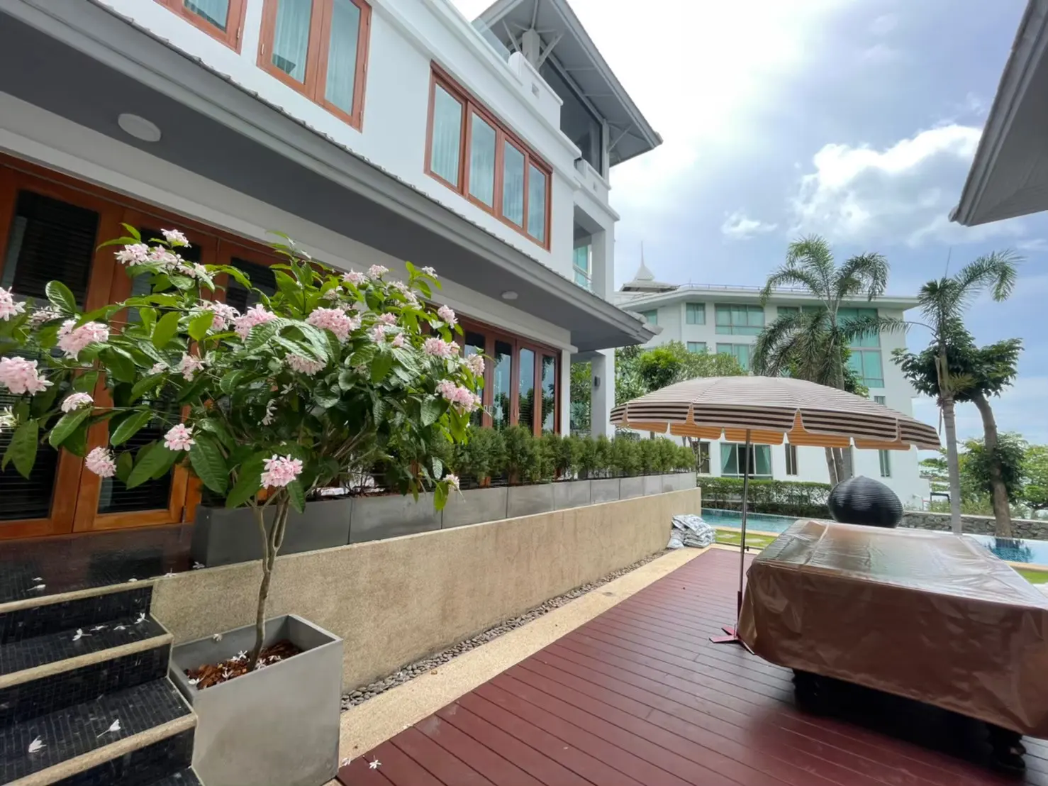 Private Beachfront Pool Villa House — photo 3