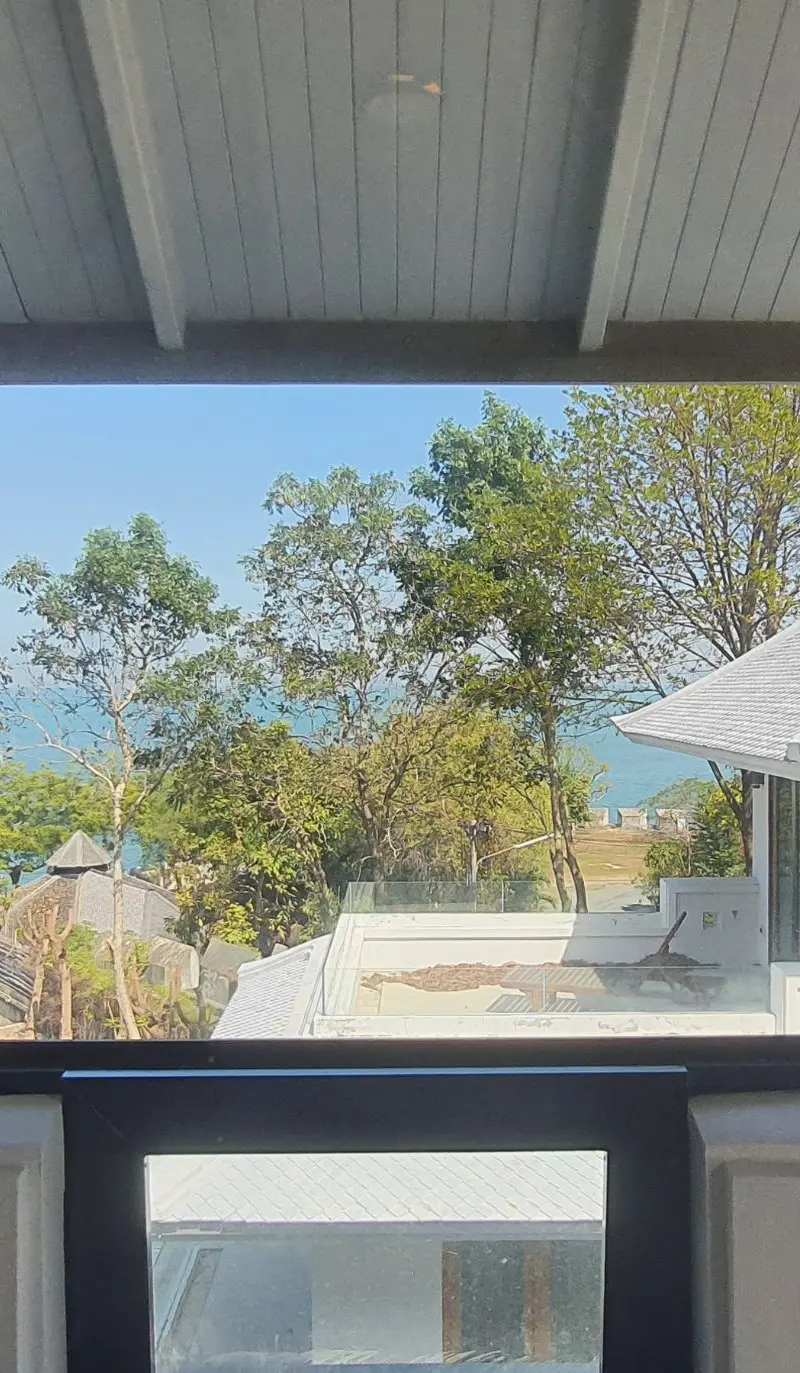 Private Beachfront Pool Villa House — house for sale in Bang Lamung