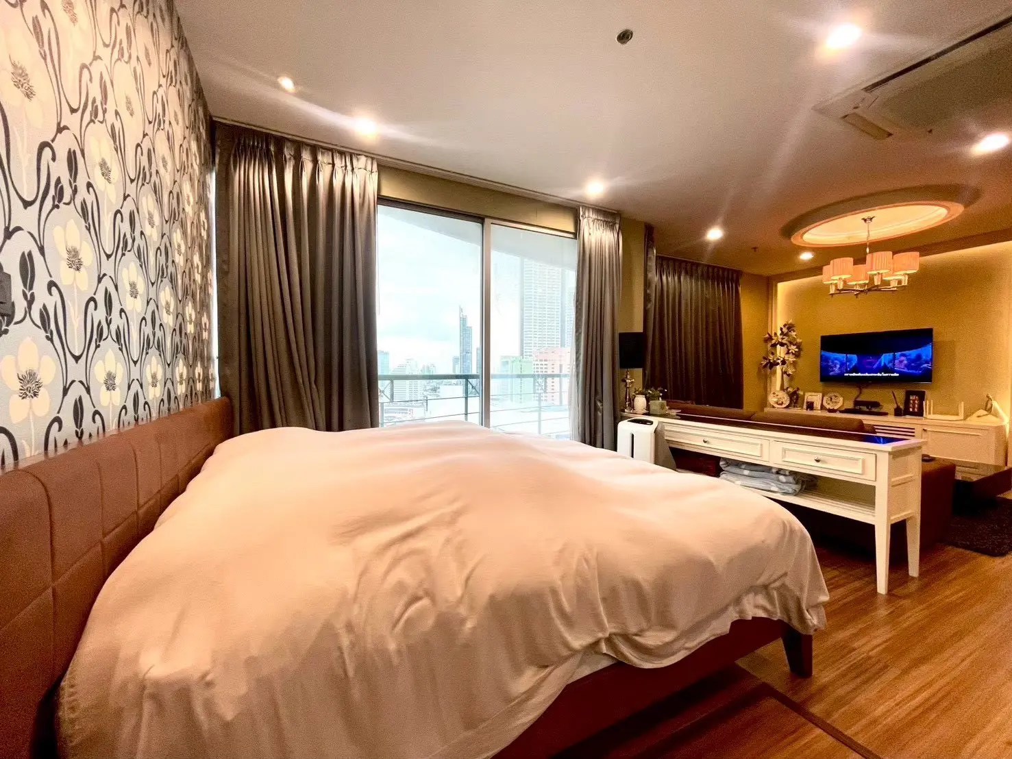 Sathorn House Condominium — photo 6