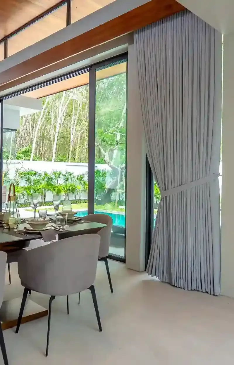 Botanica Four Seasons - Autumn Modern Loft