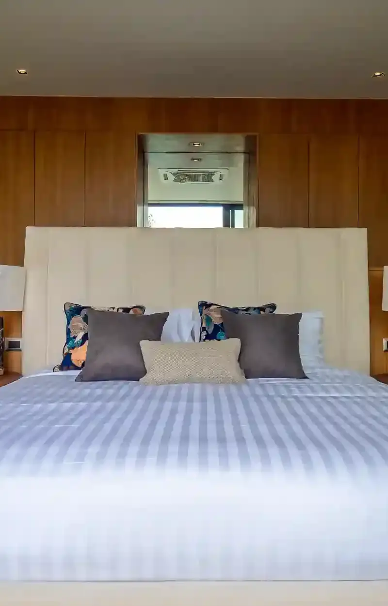 Botanica Four Seasons - Autumn Modern Loft