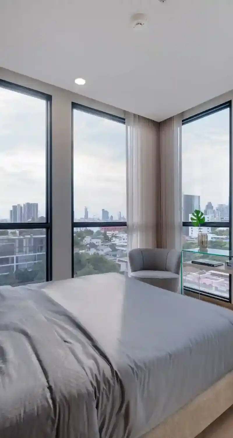 The Issara Sathorn
