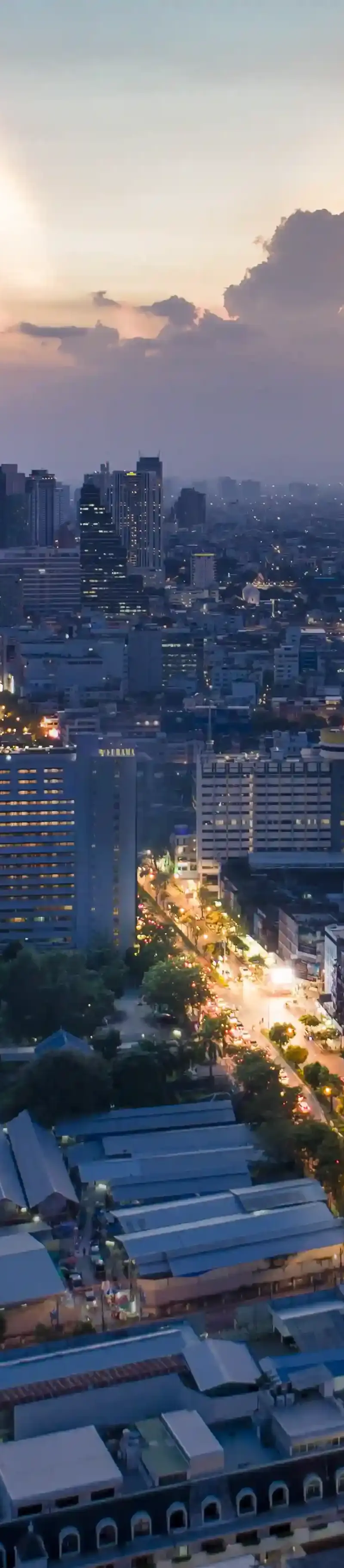 Ashton Silom